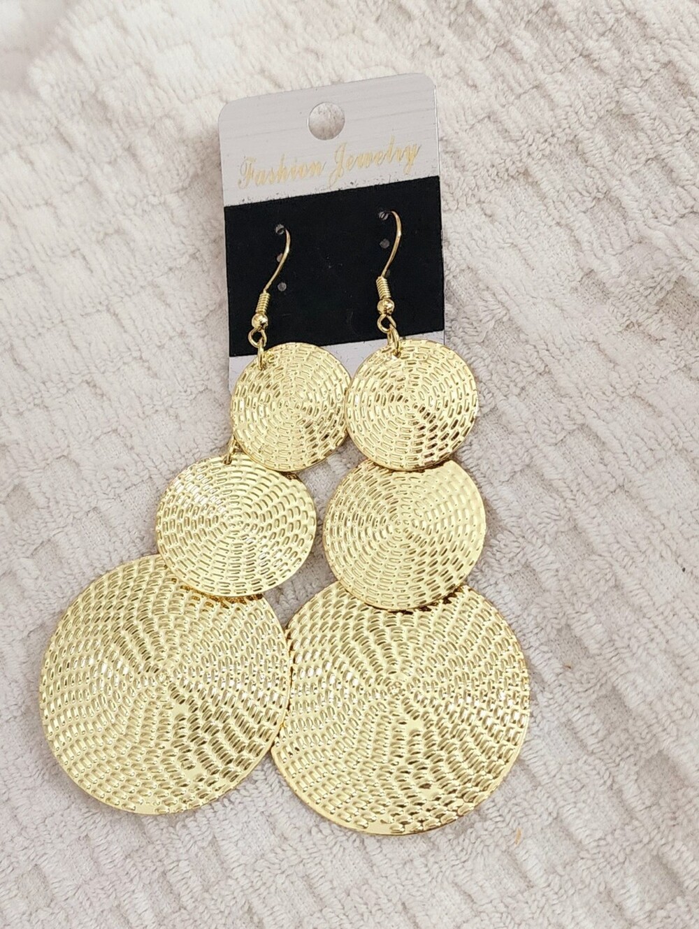 3 For $18 Featherweight Gold 3 Discs Circle Drop Earrings NIB